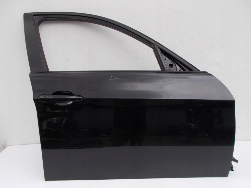 фото №1, Дверь правое передние стекло bmw 3 e90