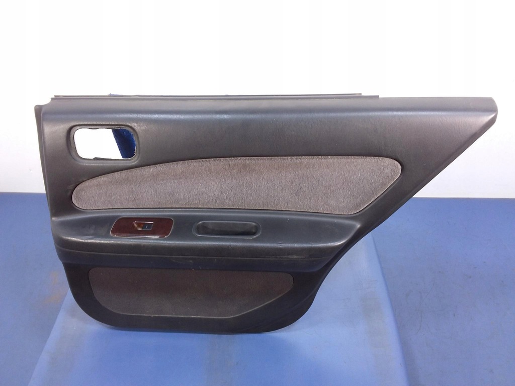 фото №1, Nissan maxima qx a32 обивка дверь задняя правая