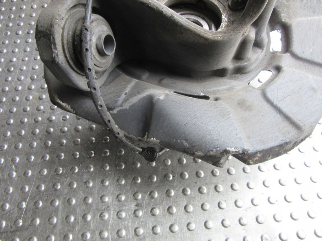 фото №7, Bmw x6 e71 поворотний кулак задня з abs 235km 4wd