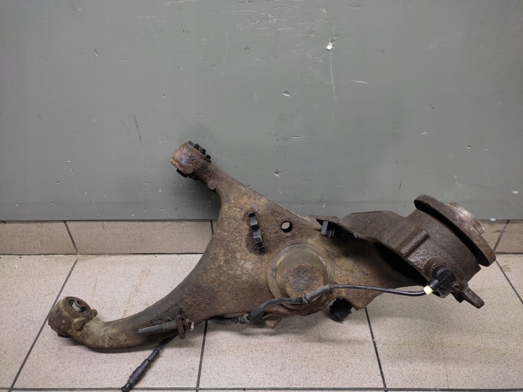 фото №3, Renault scenic rx 2.0 поворотный кулак ступица правая задняя