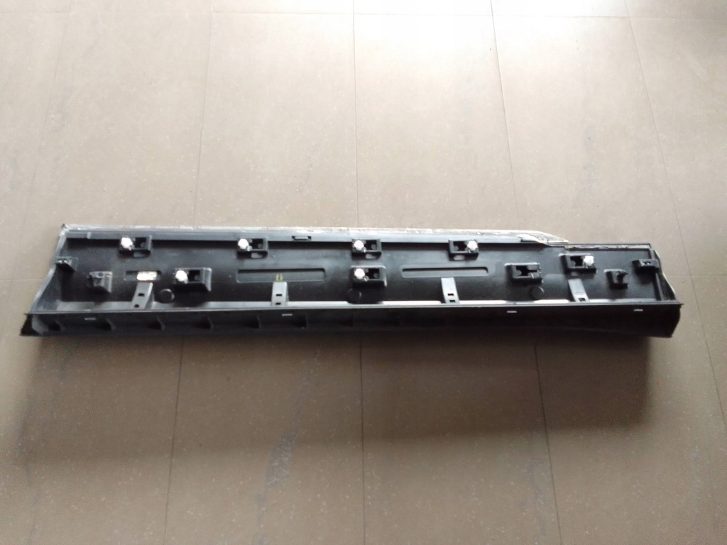 фото №2, Vw tiguan 2015 r-line молдинг дверь левая перед