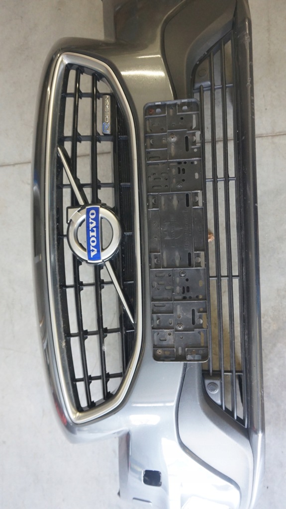 Бампер перед volvo v40 r-design 6-pdc омыватель цвет 455-16 Доставка