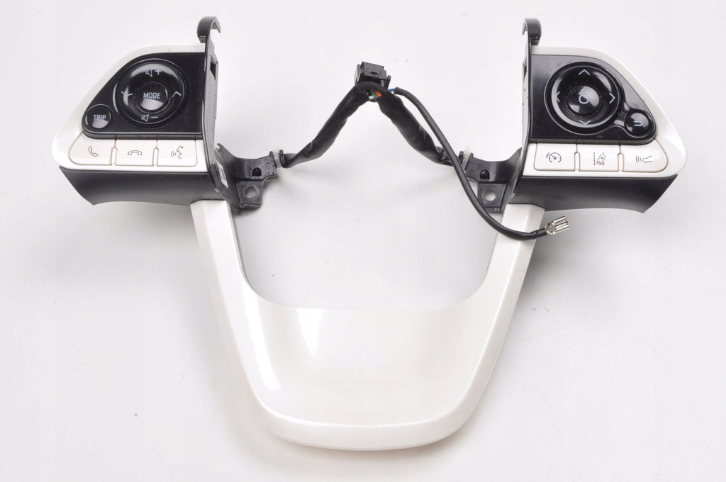 фото №1, Toyota prius iv кнопки керма