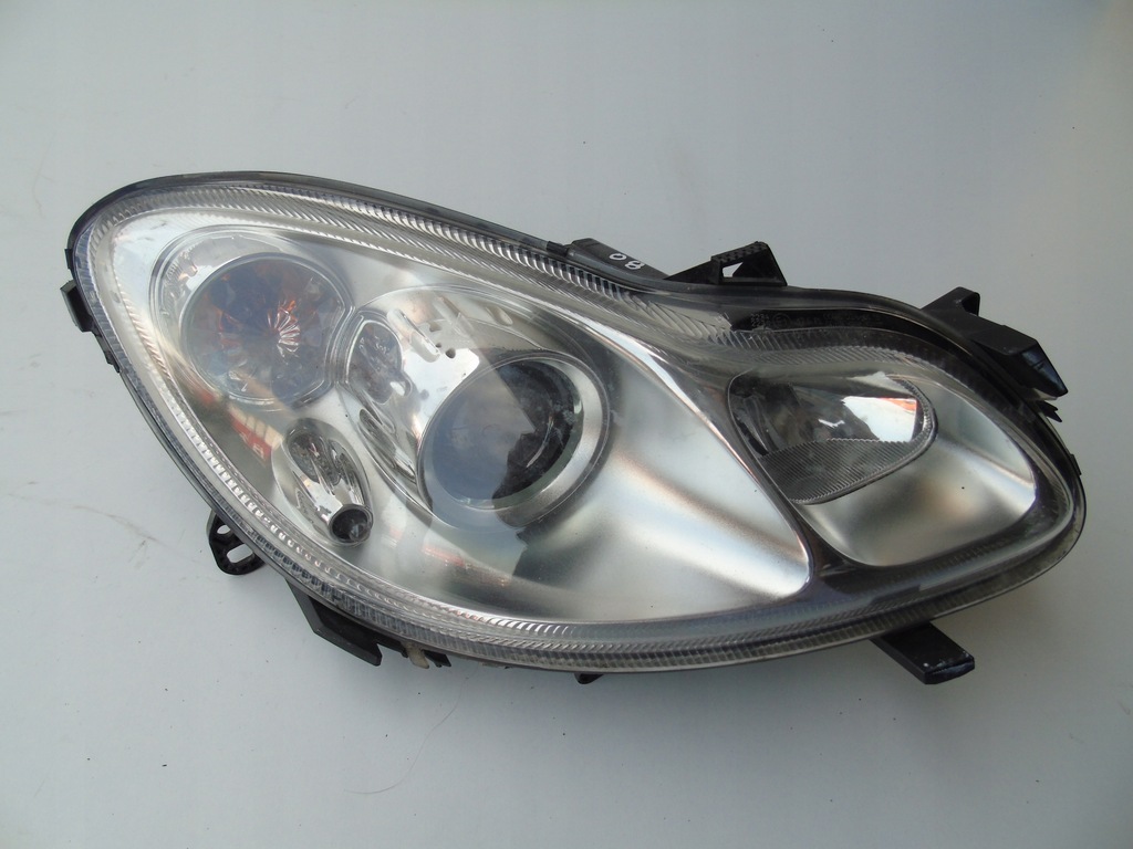 фото №1, Лампа правий перед smart forfour 08r