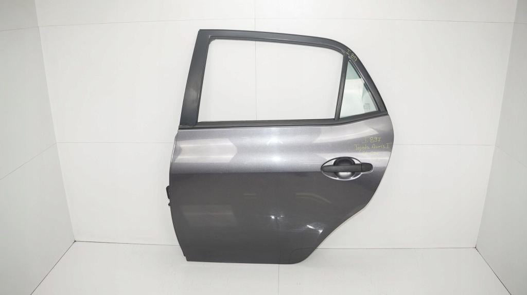 Купить Дверь левая задний toyota auris 1 06-09r 1g3