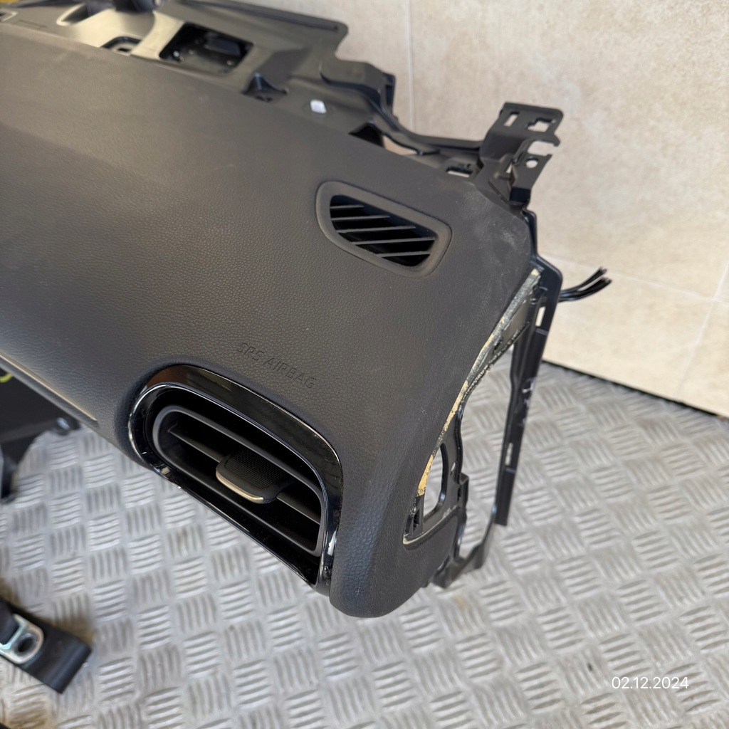 фото №10, Приборная панель комплектная подушка безопасности консоль ремни приборная панель toyota yaris cross 2023 rok