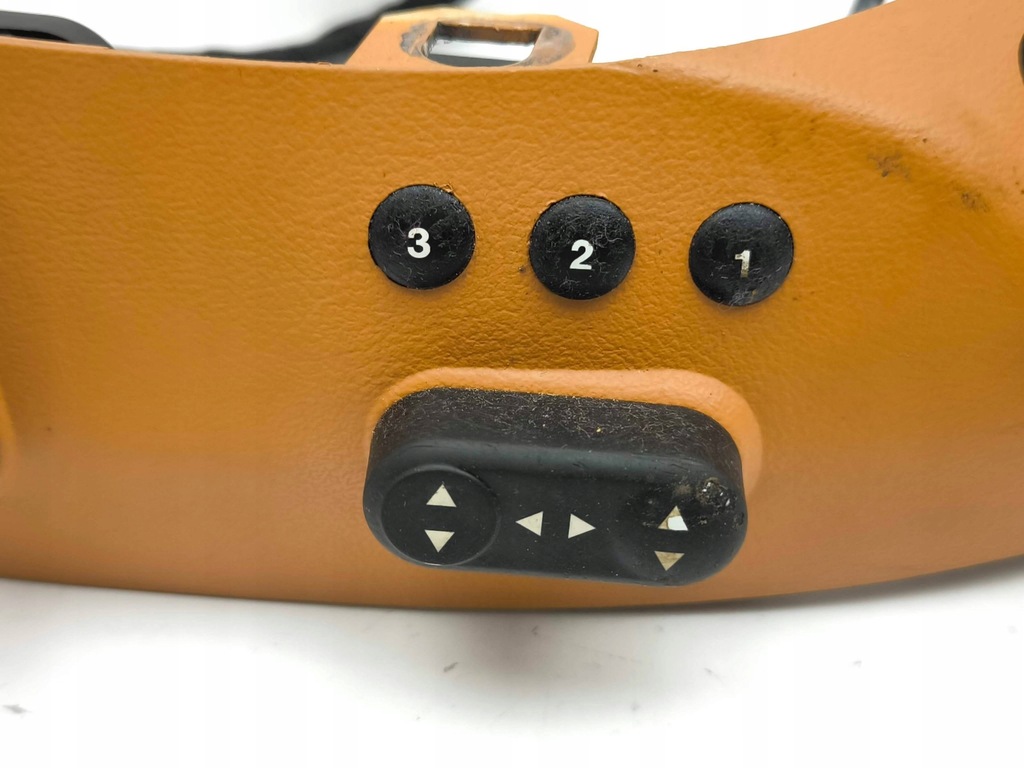 фото №9, Maserati quattroporte 2008 правая сторона кнопки управление сиденье