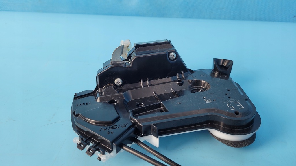 фото №9, Corolla e21 19r замок дверь правый перед 4 pin