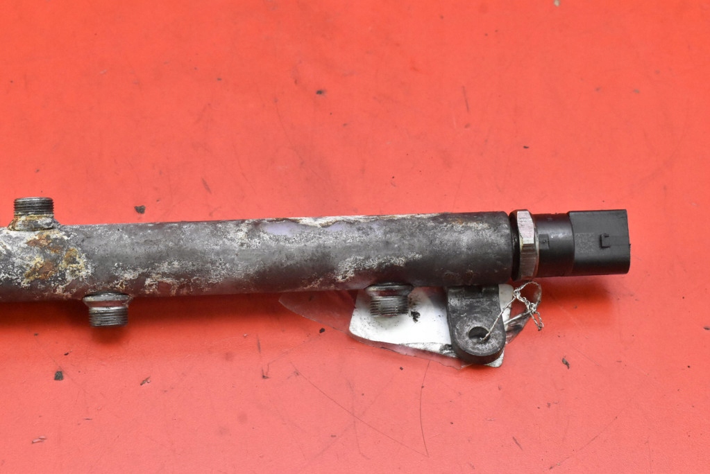 фото №6, Молдинг впрыскная левая a6420700695 0281002504 mercedes r-klasa w251 3.0 cdi