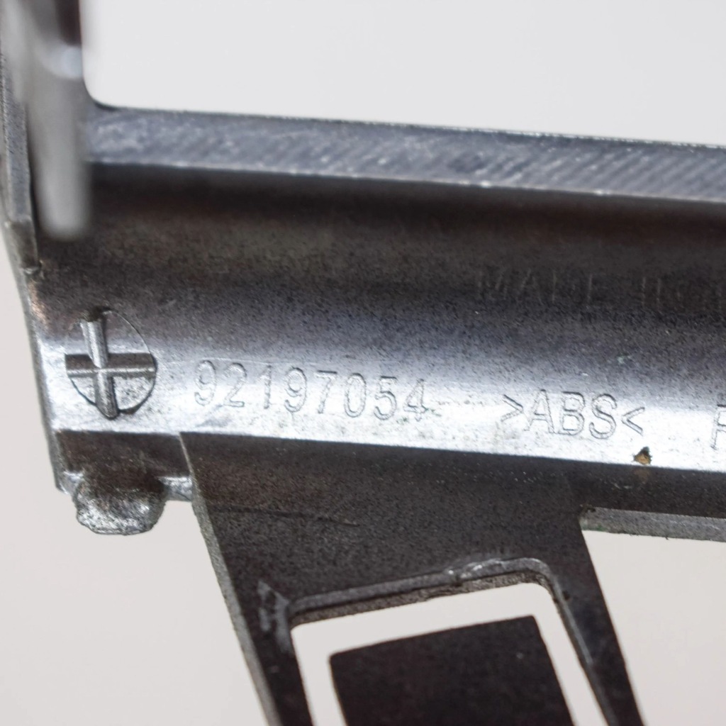 фото №5, Chevrolet camaro 2010 права сторона молдинг pod фара задня