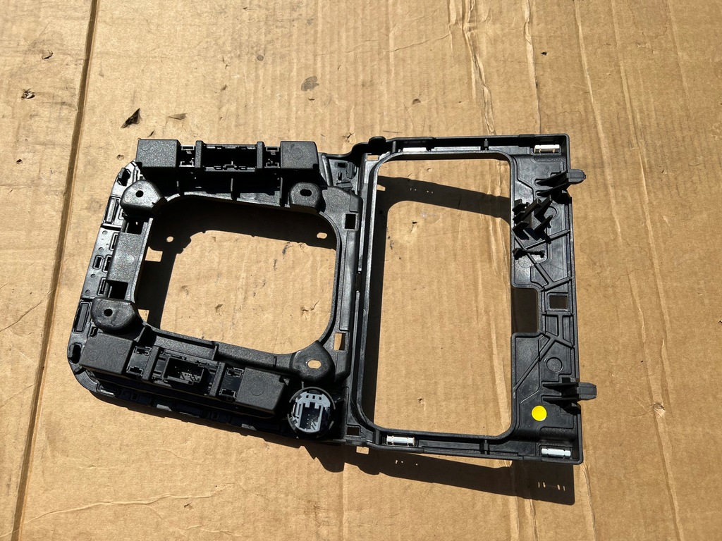 фото №10, Vw arteon passat b8 туннель средний рамка передач оригинал europa