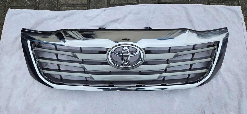 фото №1, Toyota hilux 2012 2015 решётка радиатора решётка радиатора 53100 0k620