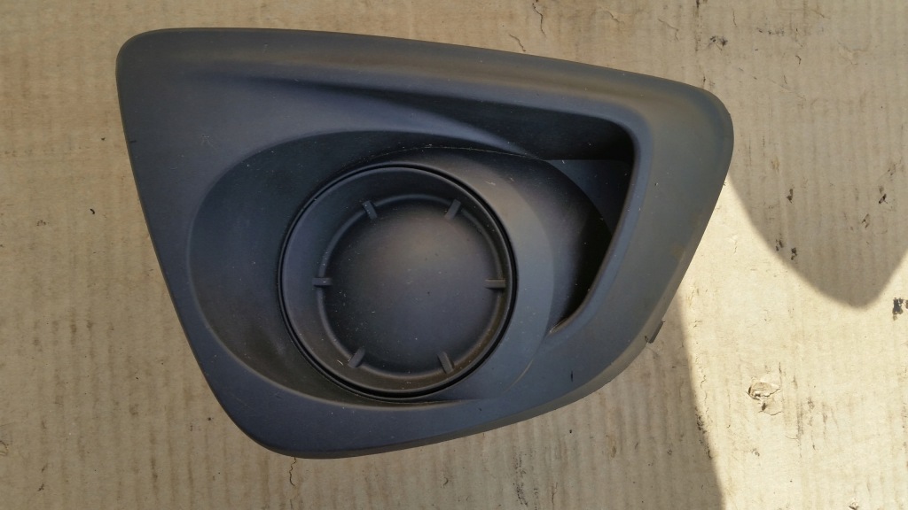 фото №5, Рамка противотуманной фары p/l mazda 2 d01g-50c22