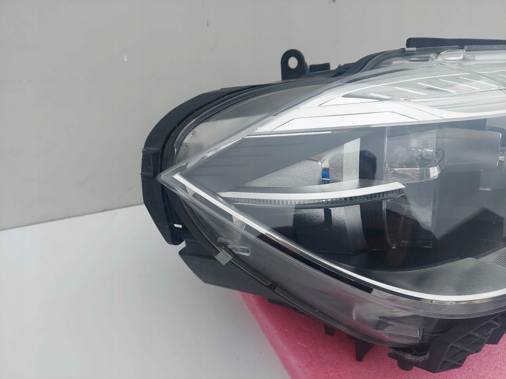 Bmw x5 f15 x6 рестайлинг  адаптивный led фара правый  перед в Украине