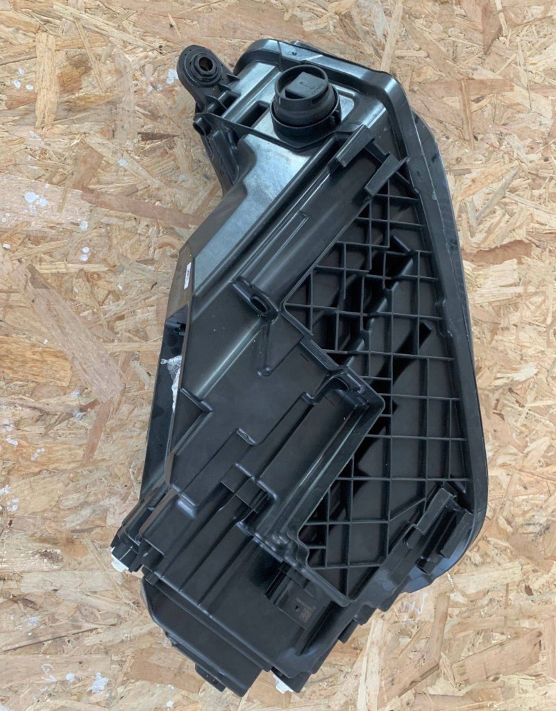 Audi q5 80a рестайлінг  фара правий full led америка 80a941033h Доставка