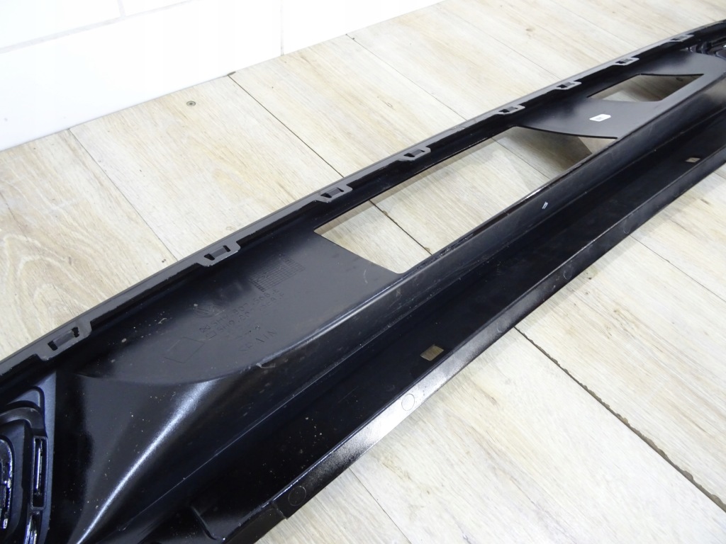 фото №12, Спойлер бампера vw golf 8 kombi r-line 5h9807568e llu