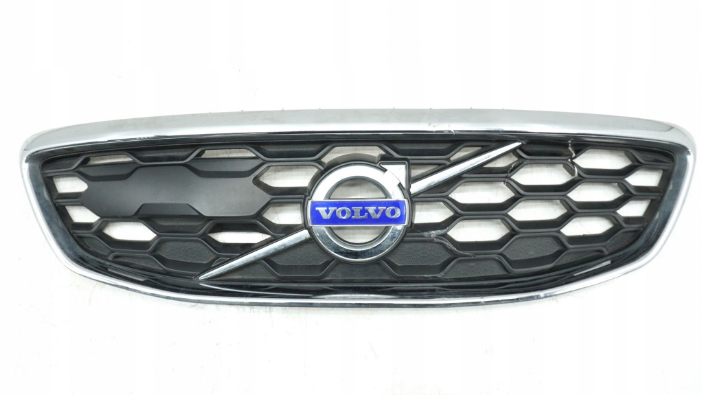 фото №1, Решётка радиатора решётка радиатора volvo v40 ii cc cross country 31301890 31301891