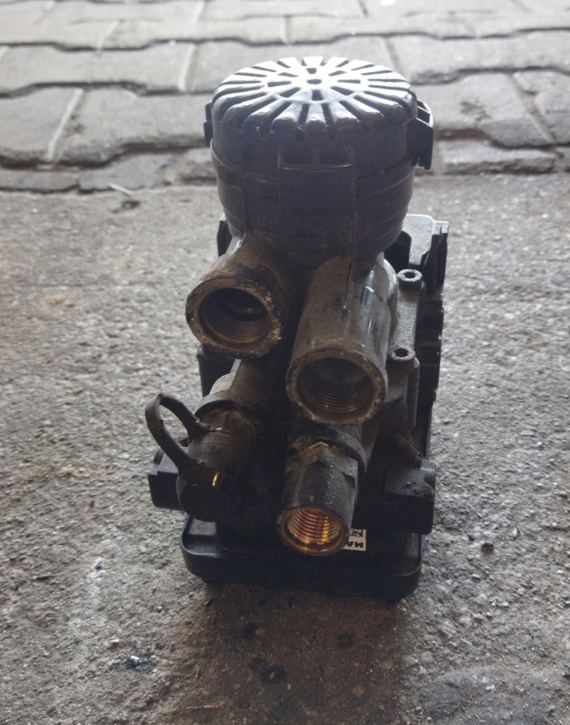 Купить Клапан модулятор ebs 81523156217 k123797v00 man tgx tgs