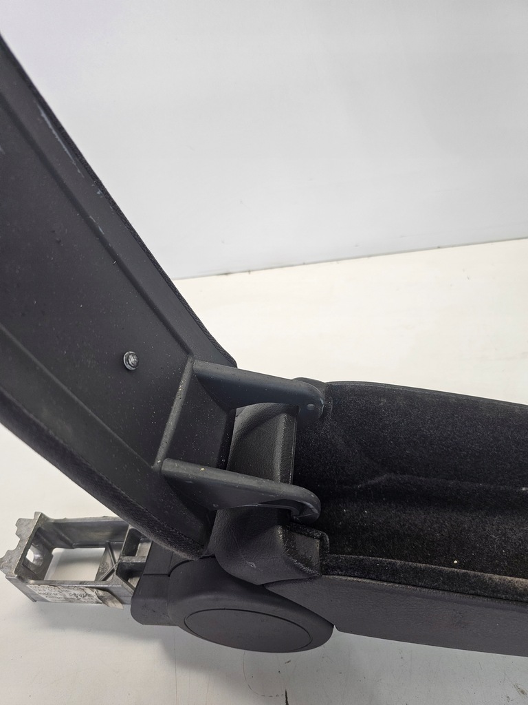 фото №10, Підлокітник перед audi a6 c5 4b0864207c матеріал