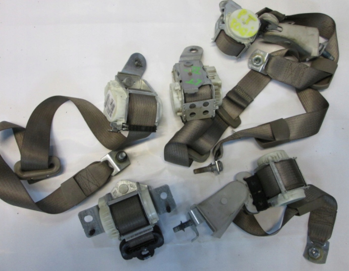 фото №8, Chrysler town country pas левый правый ii iii ряд dodge grand caravan задняя