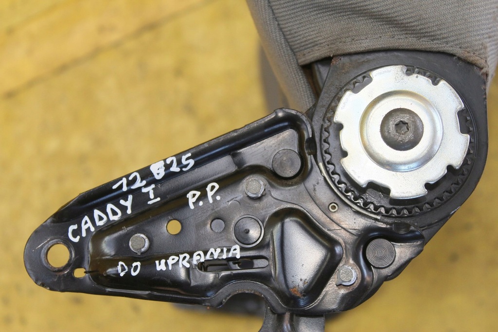 фото №7, Спинка сиденье правый перед vw caddy ii