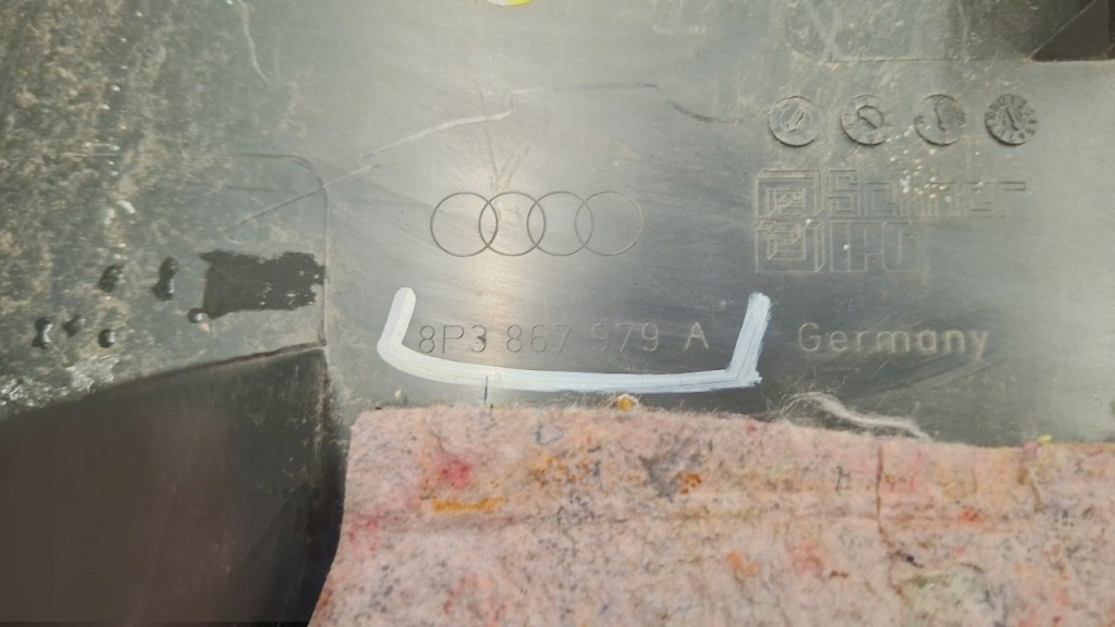 фото №9, 8p3867979a оббивка кришки задня audi a3 8p