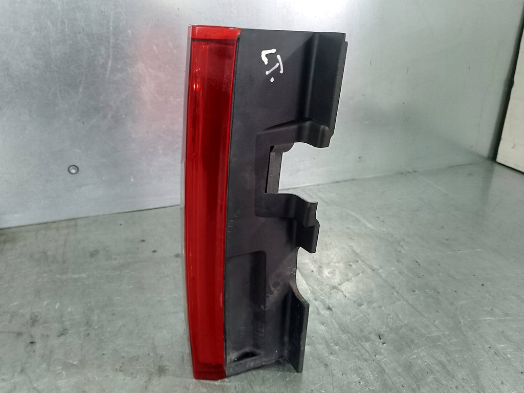 фото №4, Лампа задняя левая dacia logan 8200413996