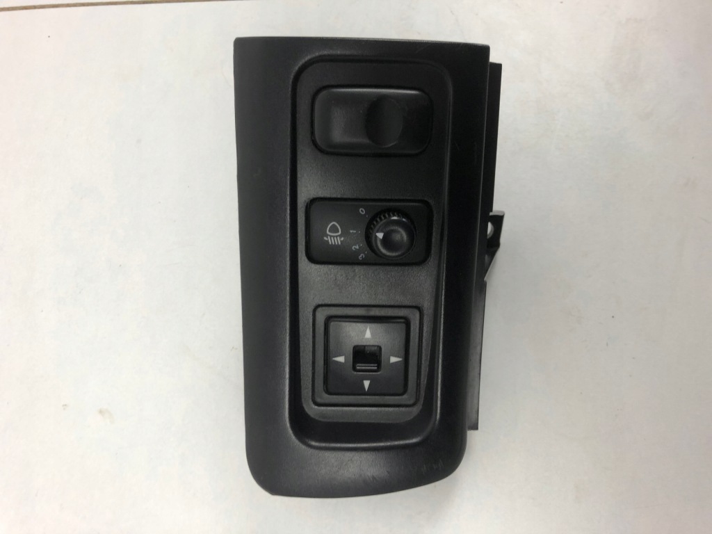 фото №1, Панель света зеркал kia carnival 0k55355210d