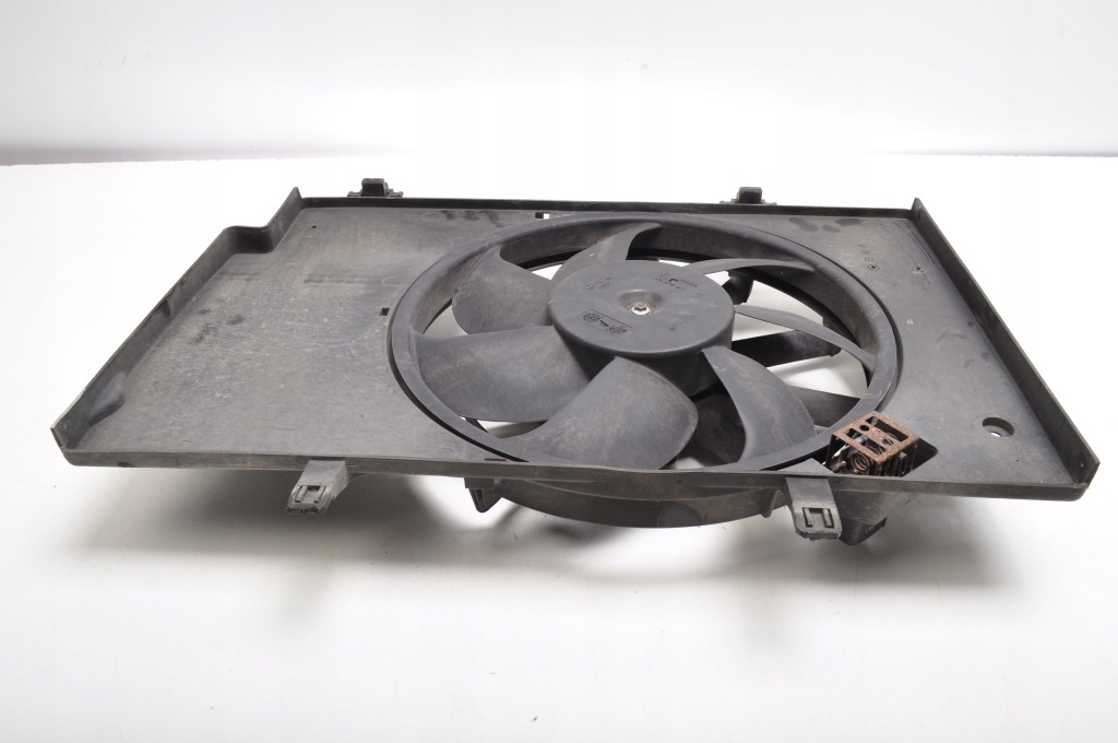 Ford fiesta mk7 1.4 вентилятор радиатора 8v51-8c607-cg Недорого