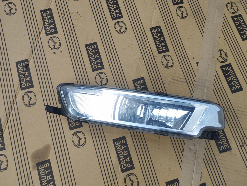 фото №1, Противотуманная фара левый перед vw passat b8