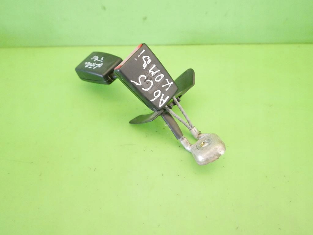 фото №2, Замок защёлка поперечина левый задняя audi a6 c5 97-01