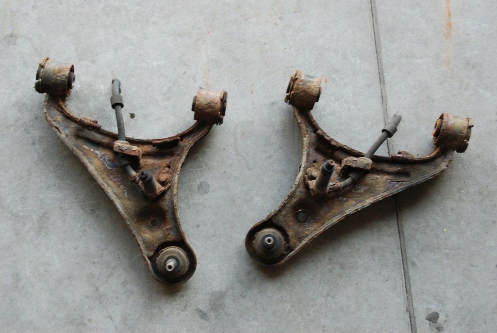 фото №1, Рычаг перед l / p верхний discovery iii 04-09