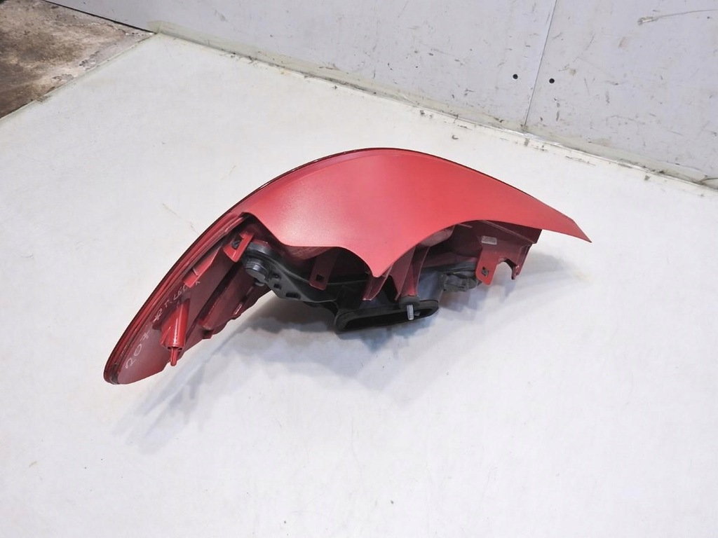 фото №7, Лампа правая задняя задняя peugeot 207 9686565980
