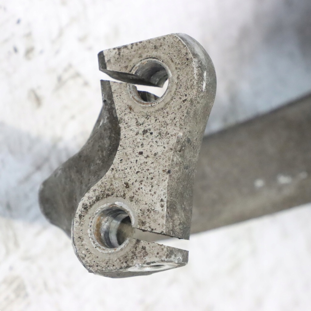 фото №12, Audi a5 8t поворотний кулак ступиця колеса правий перед 4g0407242c