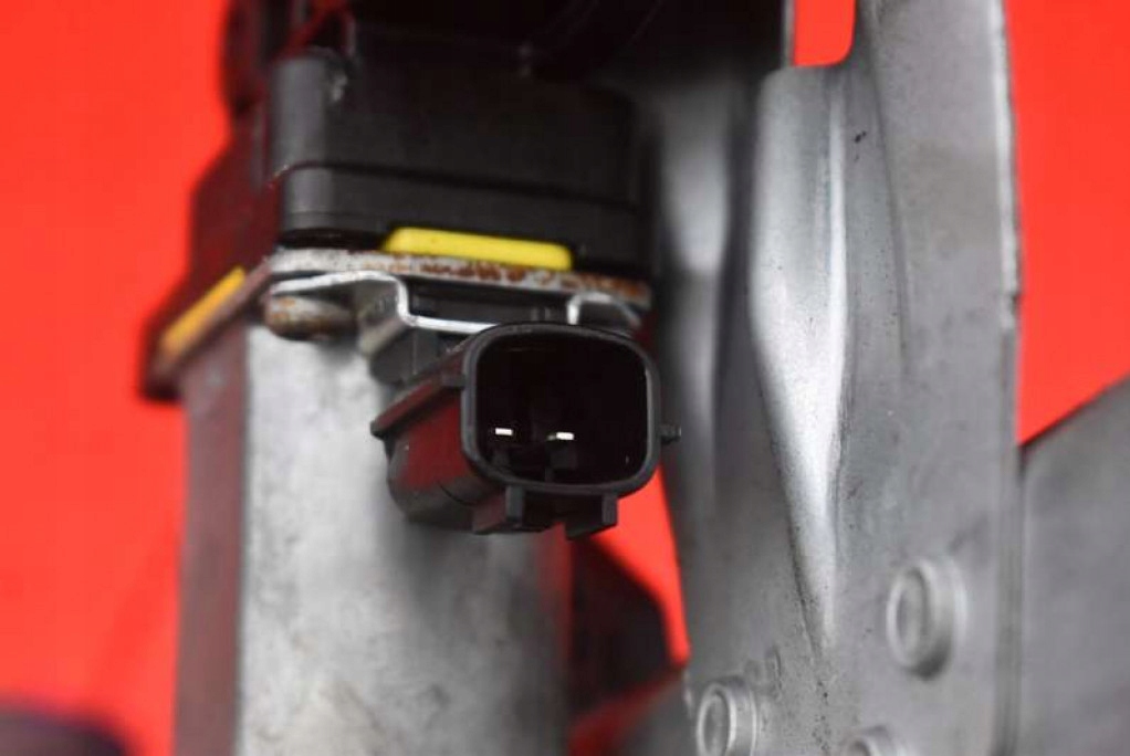 фото №5, Подъемник стекло левый перед eu 807213282r dacia sandero 2 ii 13-16