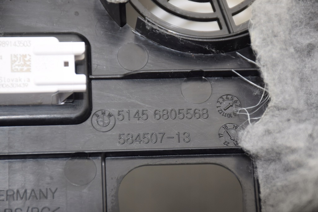 фото №8, Bmw g20 g21 g80 g82 g87 левая нижняя защита панели приборной панели консоли