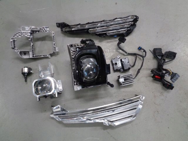 фото №1, Ford galaxy mk4 16 середина лампы левый перед