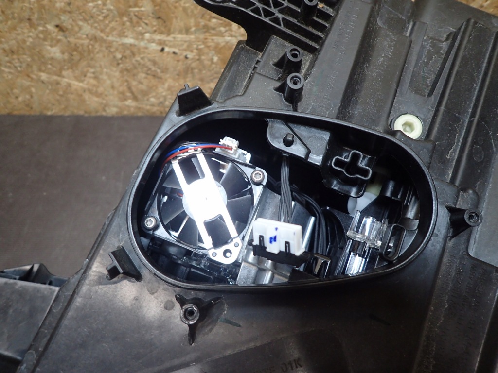 Фара перед левая bmw x1 f48 full led рестайлинг  lci Недорого