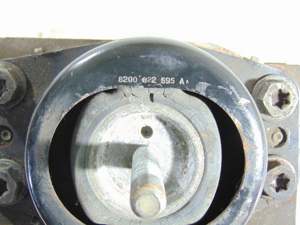 фото №6, Кронштейн подушка двигуна права master movano 1.9 dti