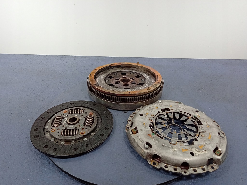 фото №1, Octavia iv 1.5 tsi сцепление колесо двухмассовый комплект