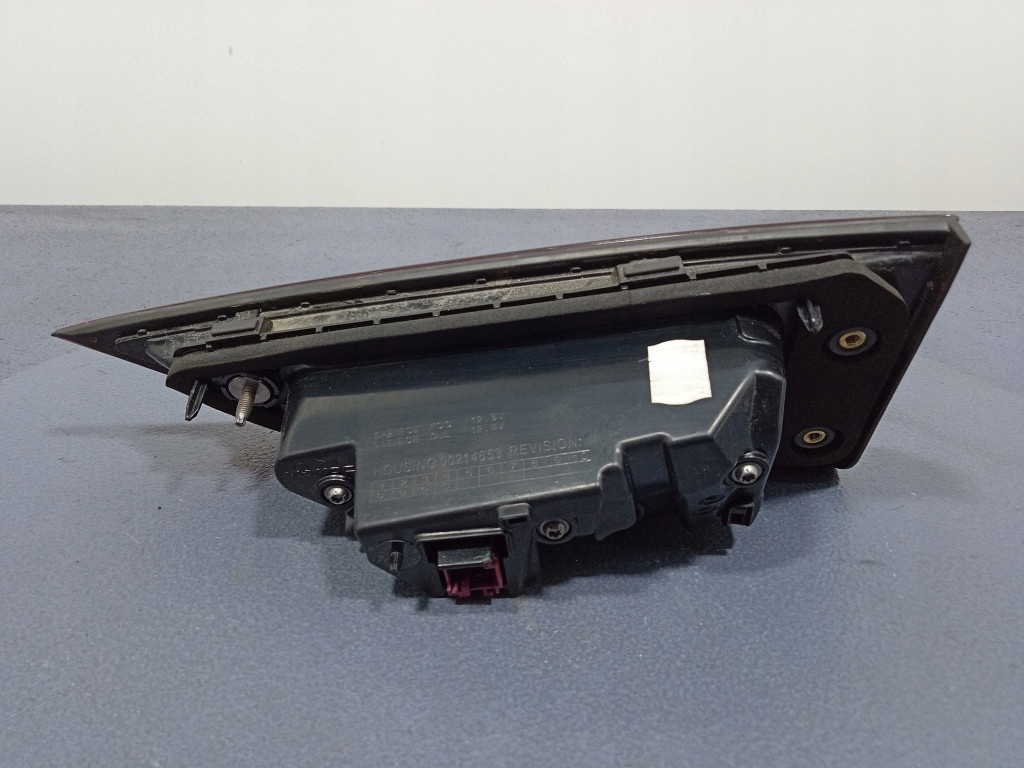 фото №3, Mercedes gla h247 лампа задняя левая задняя внутренняя a2479063901