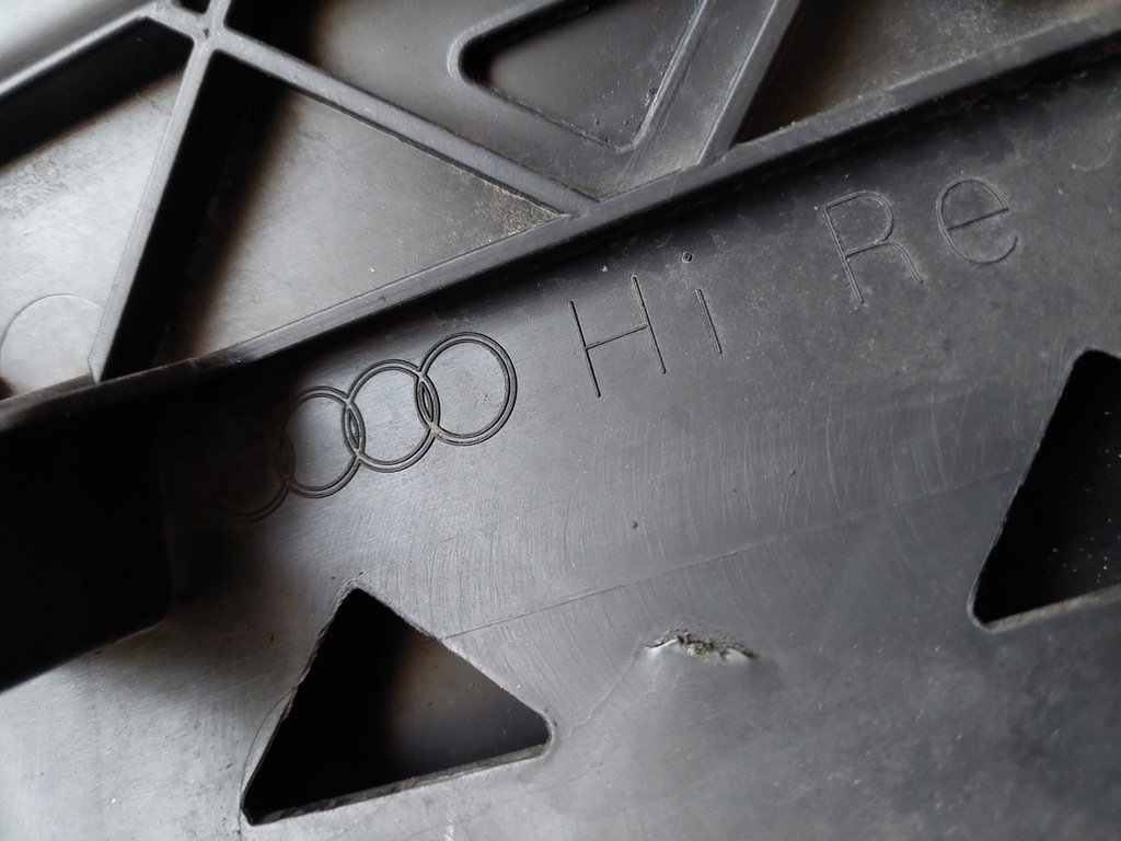 фото №13, Молдинг двері - правий задня - audi q8 - 4m8