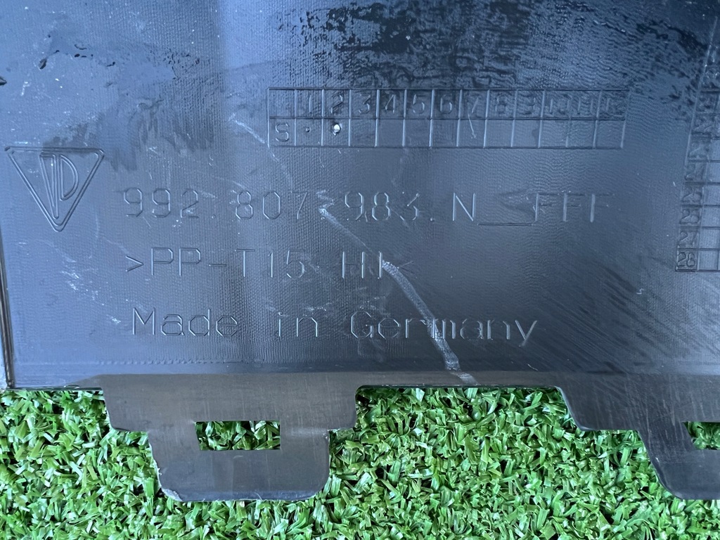 фото №8, Диффузор бампера porsche 992 carrera 992807983n