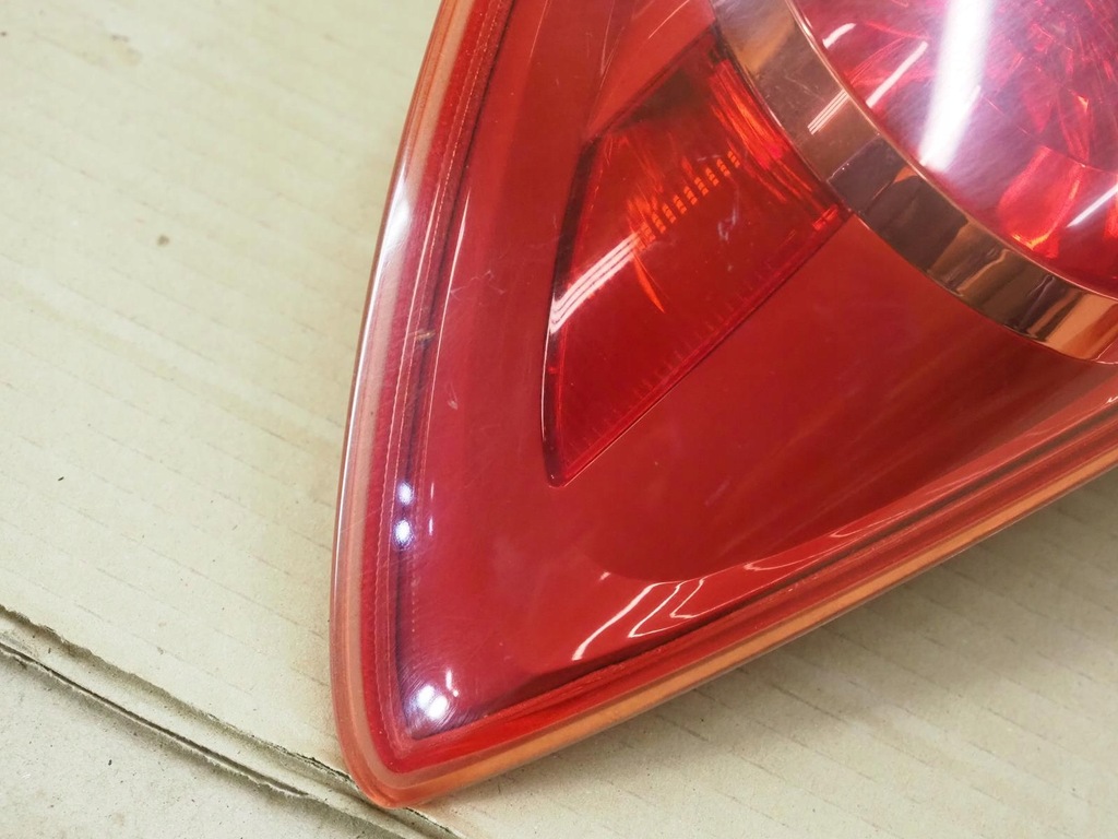 фото №6, Лампа права задня задня mazda 3 1 i bk hb 5d 04r