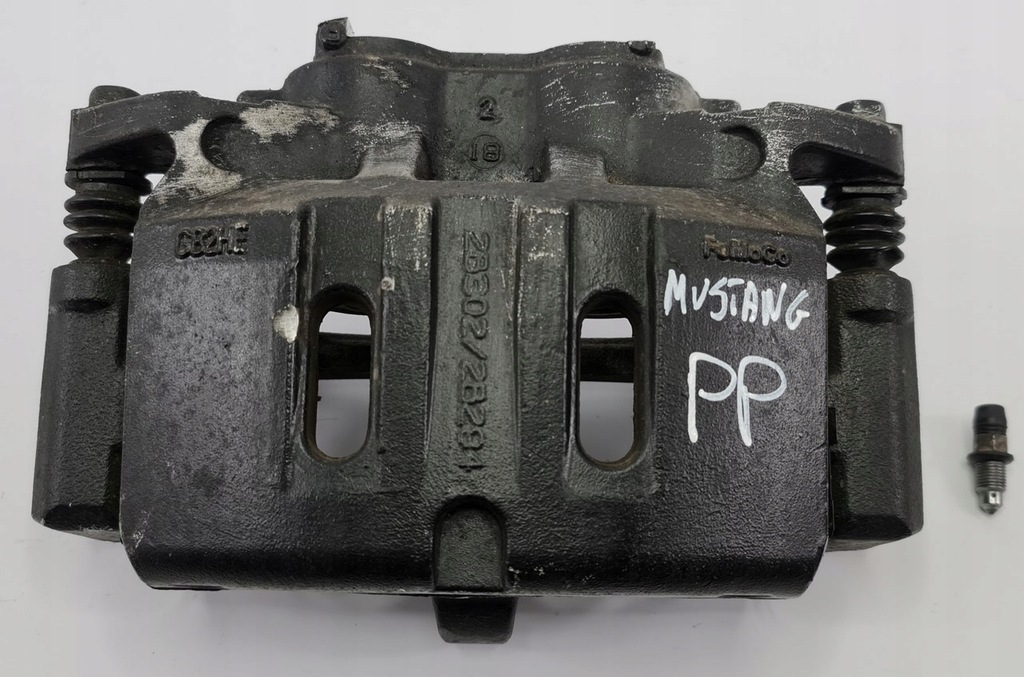 фото №1, Супорт передній правий перед ford mustang vi 2.3