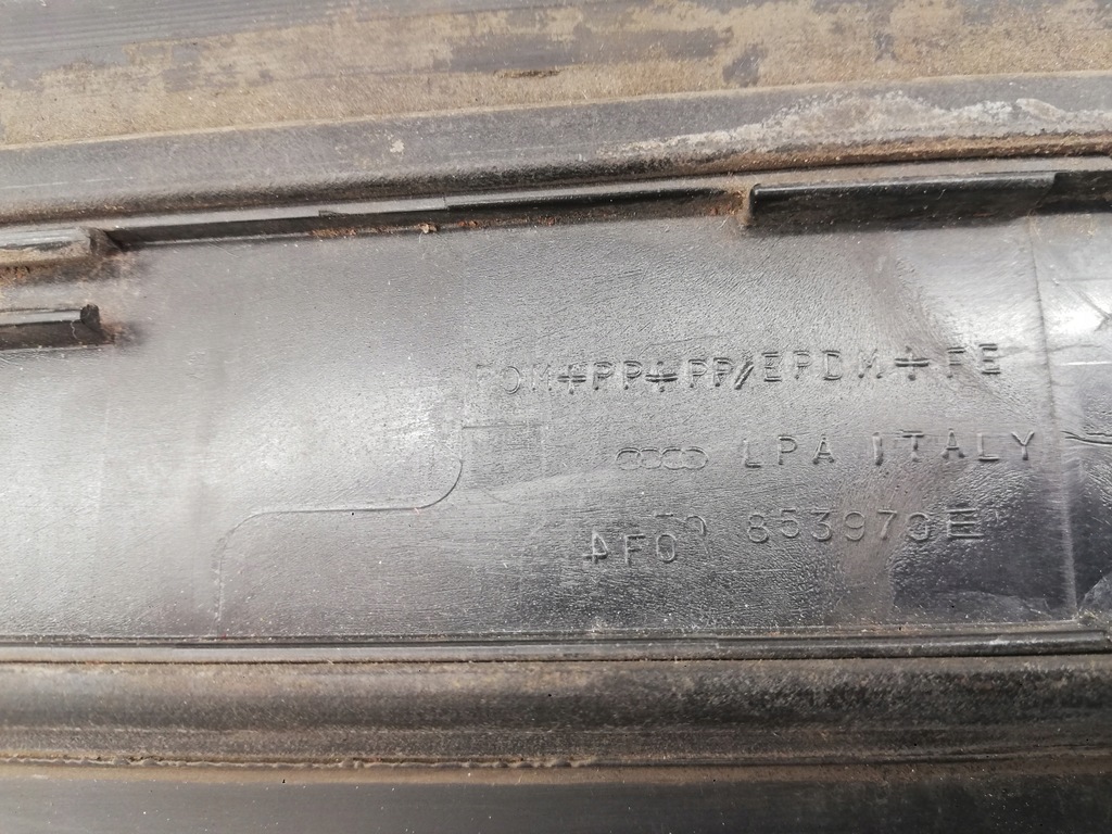 фото №11, Audi a6 c6 rs6 правая задняя молдинг задняя przed liftem