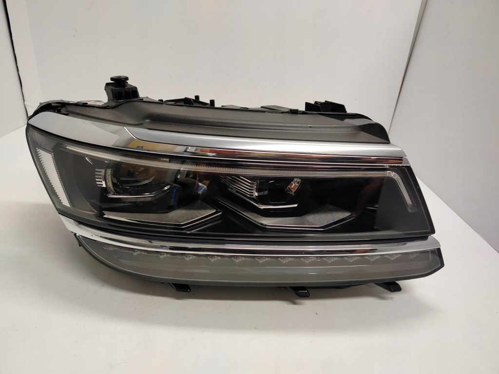 фото №1, Vw tiguan ii full led лампа права