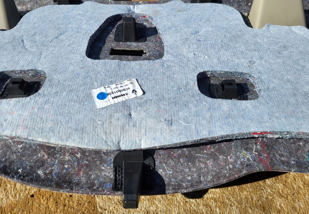 фото №8, Обивка крышки задний багажника защита renault laguna iii 3 kombi оригинальный номер