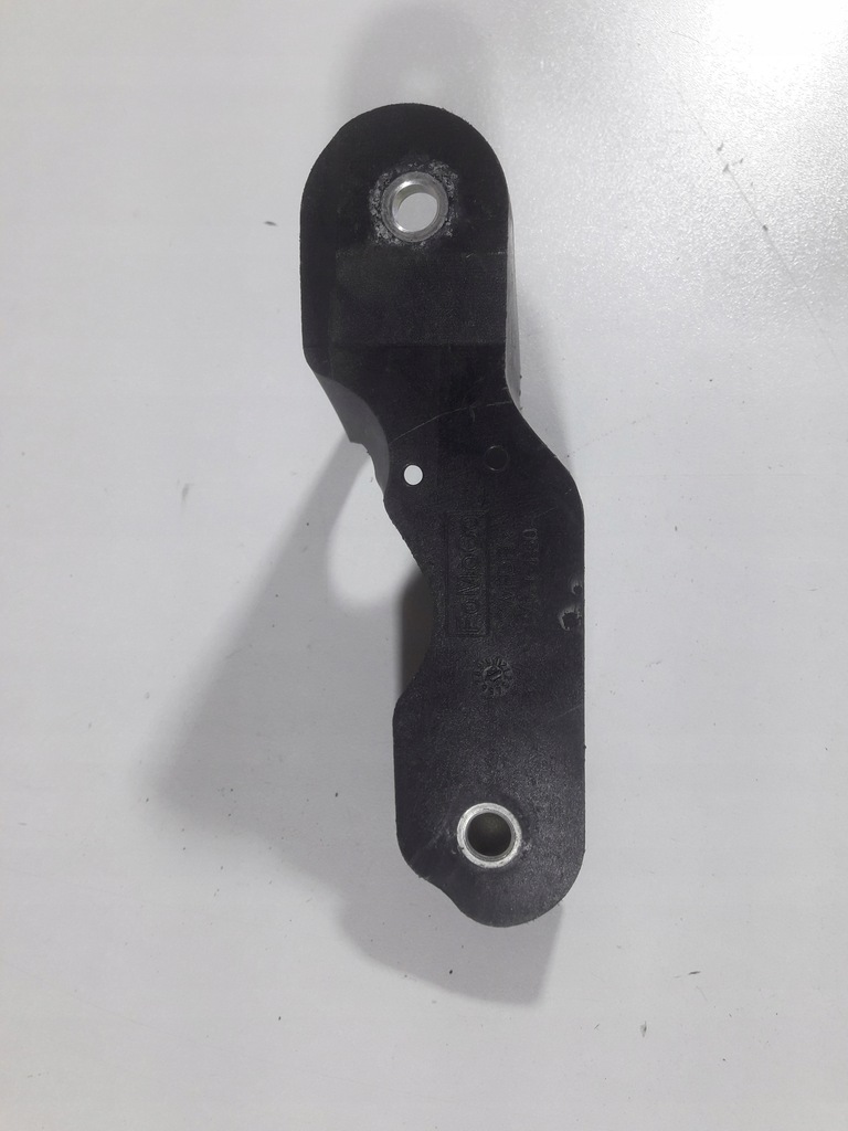 фото №11, Volvo v40 12- кронштейн тросів передач