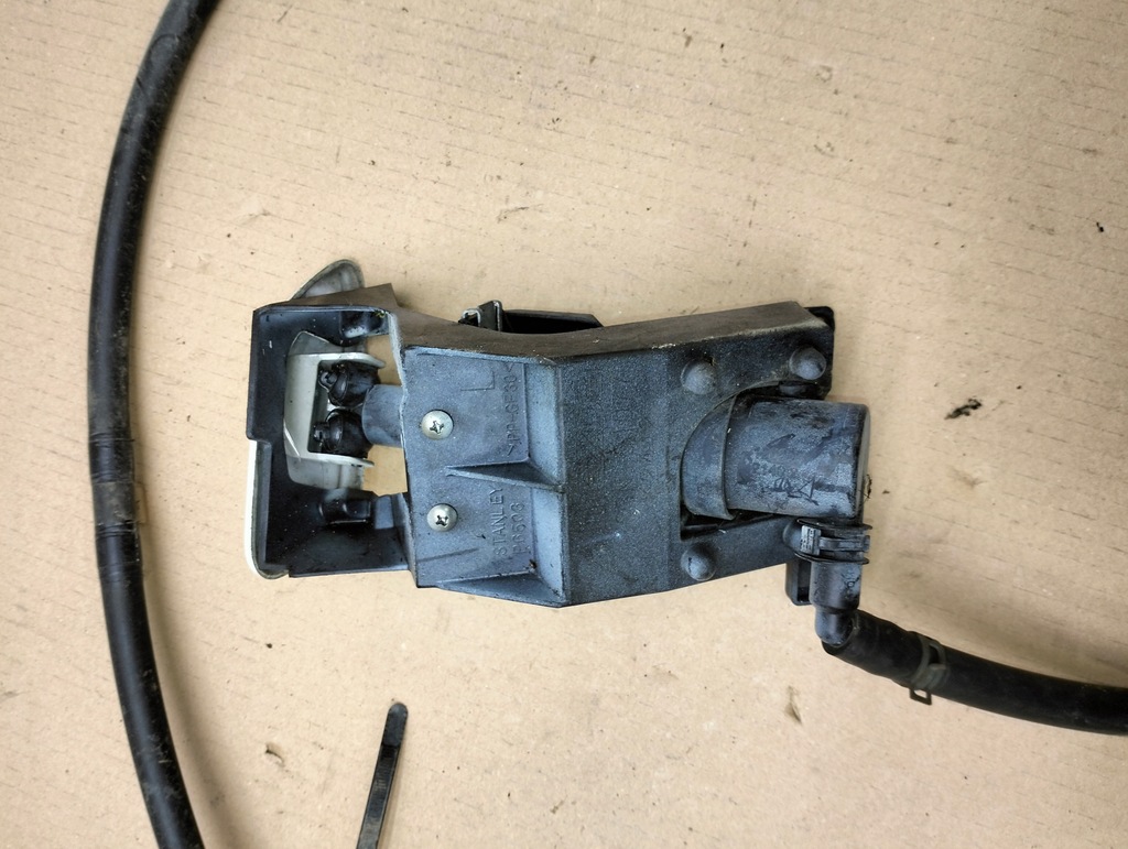 фото №6, Омыватель + заглушка лампы левый перед mazda 3 bk lift sport hb lata 06-09